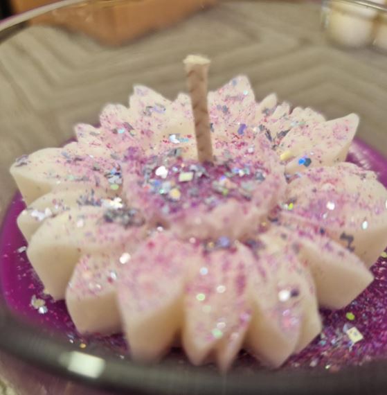 "Elegant Touch" Candle Small