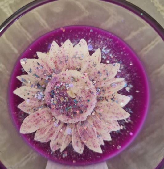 "Elegant Touch" Candle Small