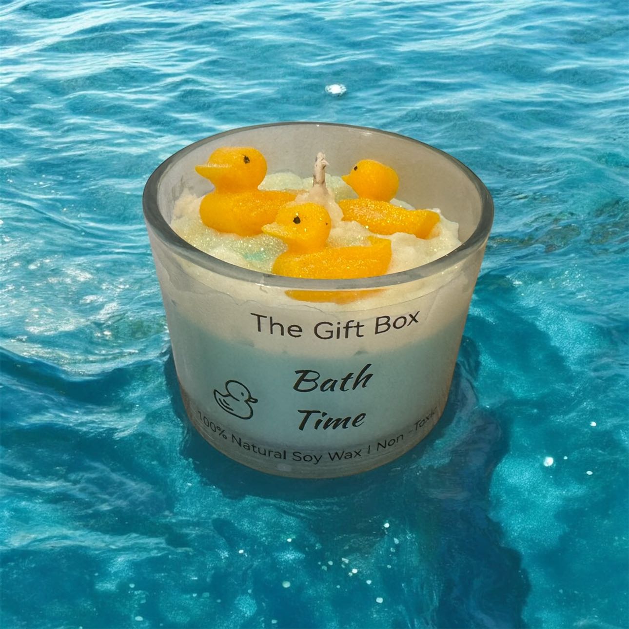 Bath Time Candle – Χειροποίητο κερί με άρωμα Waterfall Freshness για μπάνιο | The Gift Box
