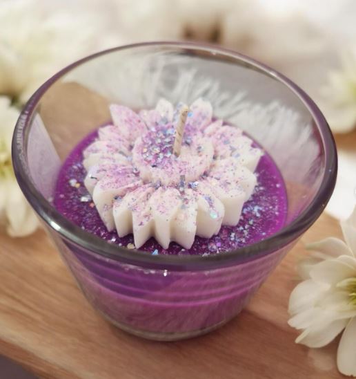 "Elegant Touch" Candle Small