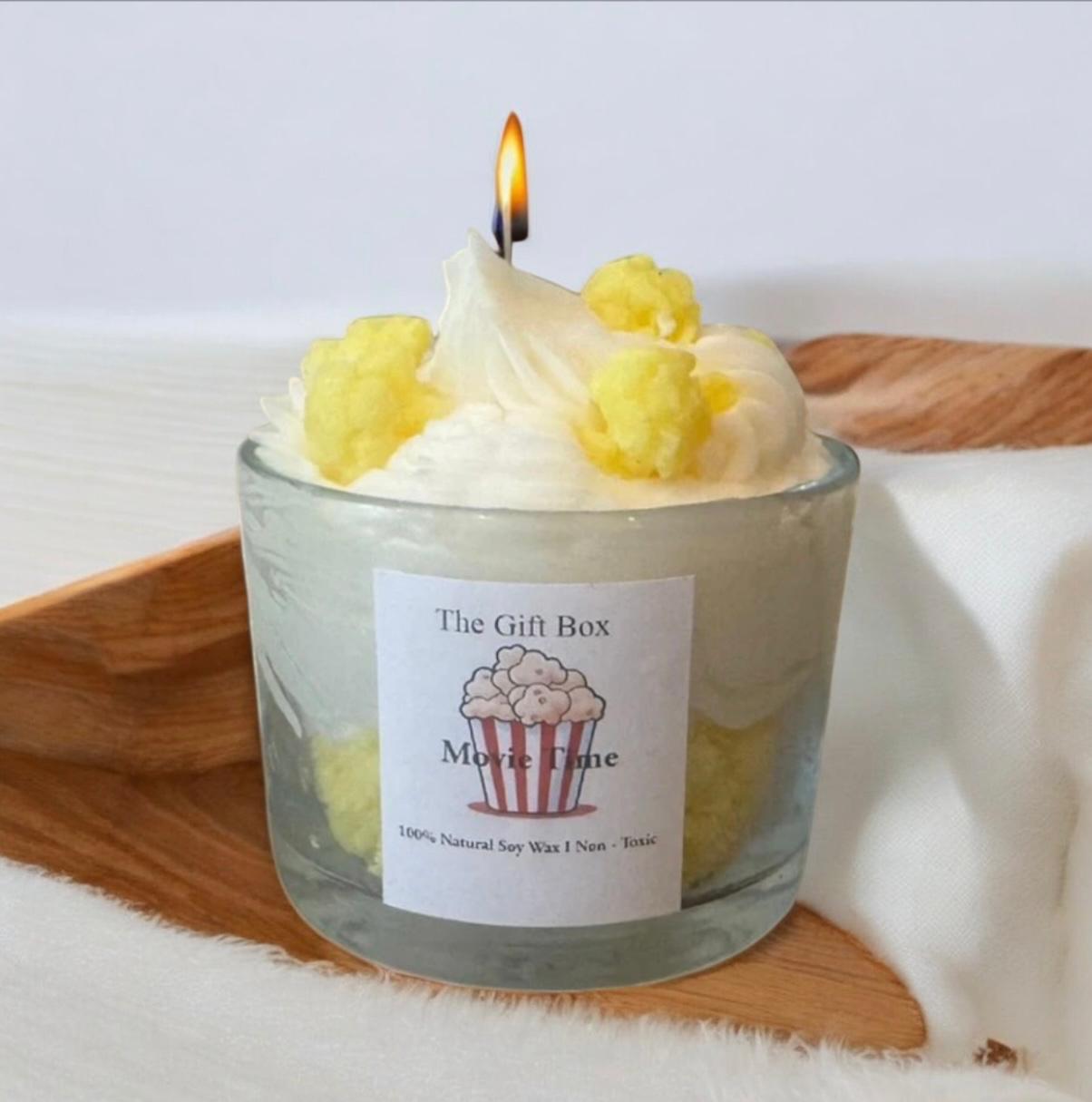 Movie Time Candle - Pop Corn soy Candle – Κερί με άρωμα ποπ κορν | The Gift Box thegiftbox.gr