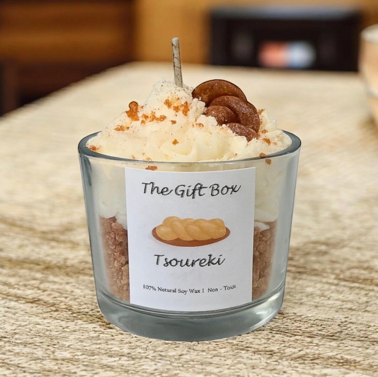 Tsoureki Soy Candle - Κερί Σόγιας με άρωμα Τσουρέκι - The Gift Box thegiftbox.gr